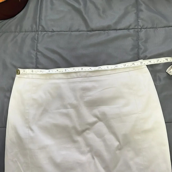 Express pencil skirt size 6 beige - Picture 7 of 8